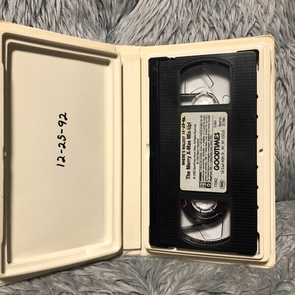 Where’s Waldo? The Merry X-Mas Mix Up VHS Tape 1992 - Picture 3 of 4